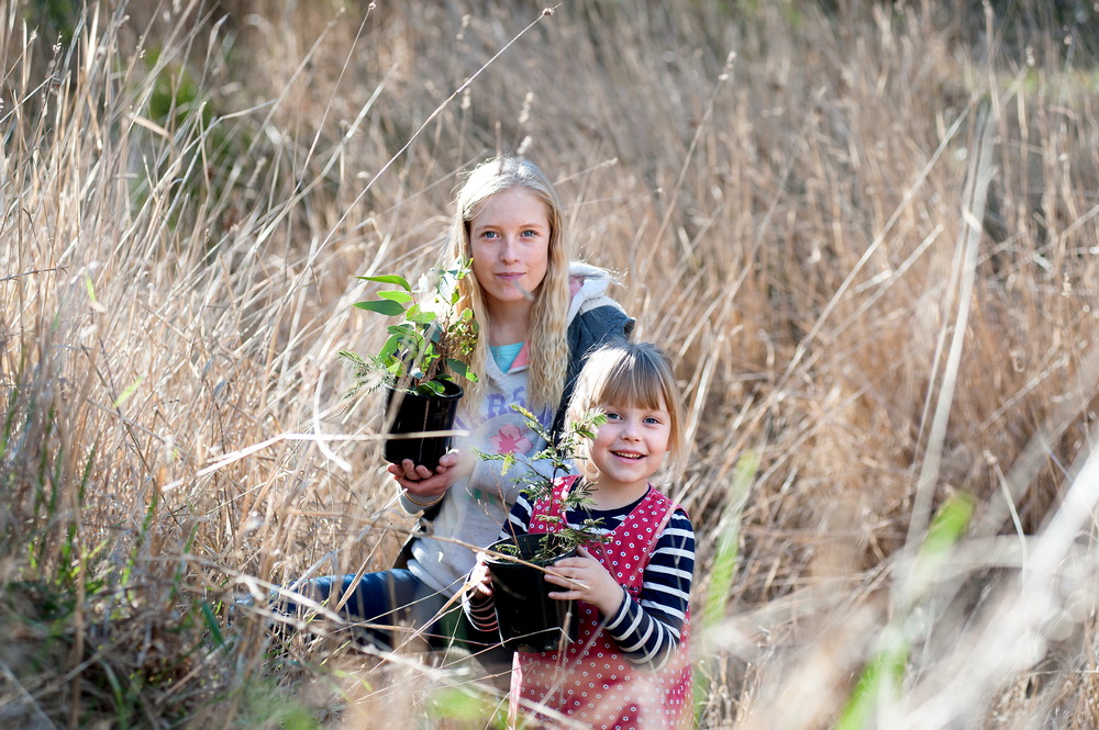 Need help with information about how to run a Landcare Group? See link to useful notes below.©Scheltema